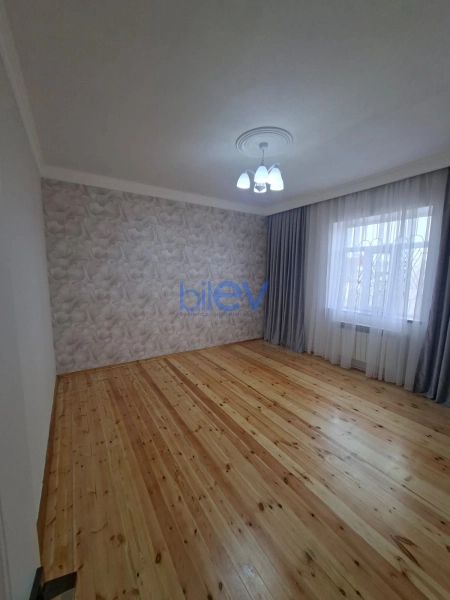 Satış 8 otaqlı Həyət evi  300m², Bakı