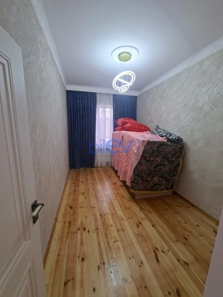 Satış 8 otaqlı Həyət evi  300m², Bakı