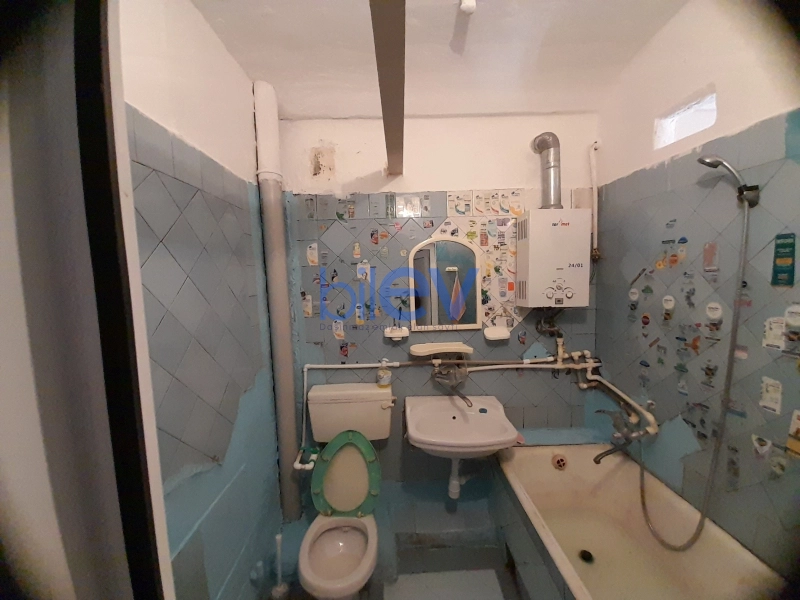 Satış 3 otaqlı Köhnə Tikili bina evi  75m², Bakı