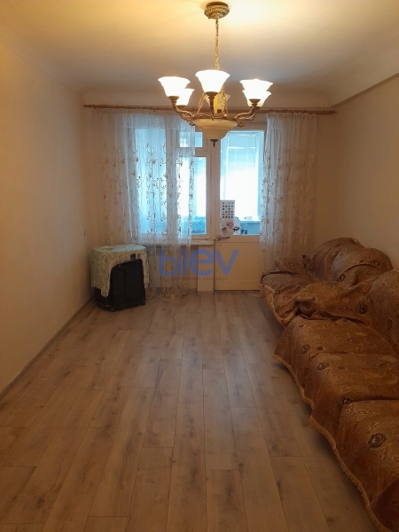 Satış 3 otaqlı Köhnə Tikili bina evi  75m², Bakı