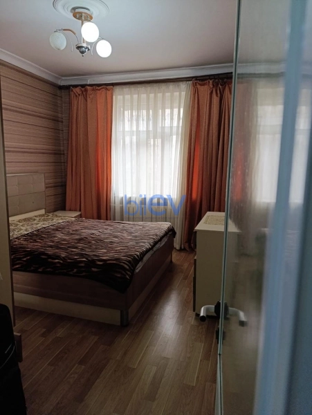 Aylıq Kirayə 2 otaqlı Köhnə Tikili bina evi  55m², Bakı