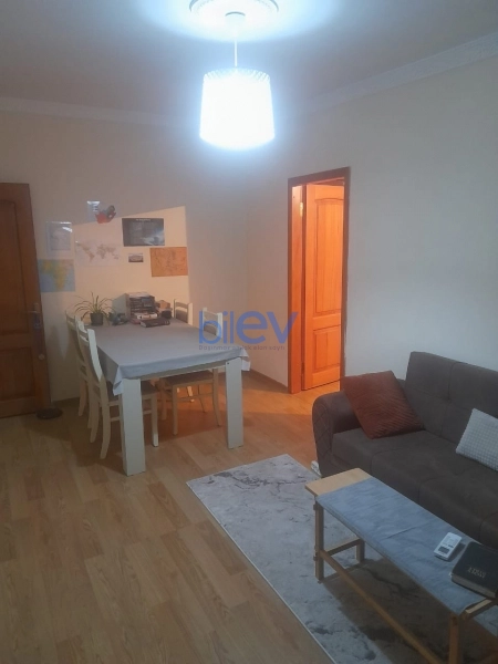 Satış 2 otaqlı Köhnə Tikili bina evi  45m², Bakı