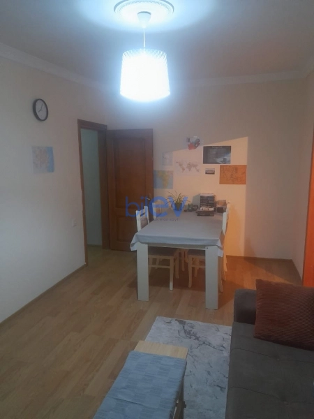 Satış 2 otaqlı Köhnə Tikili bina evi  45m², Bakı