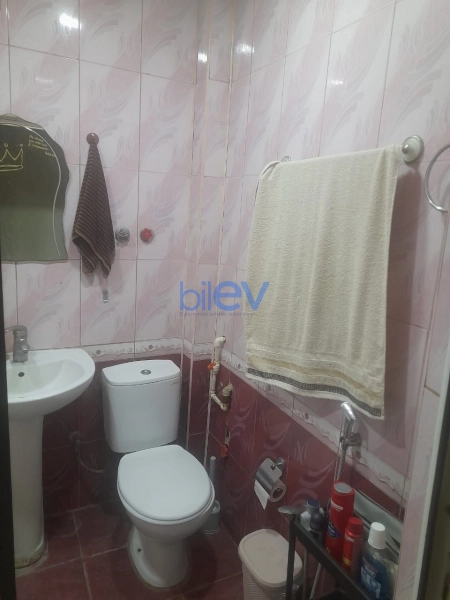 Satış 2 otaqlı Köhnə Tikili bina evi  45m², Bakı
