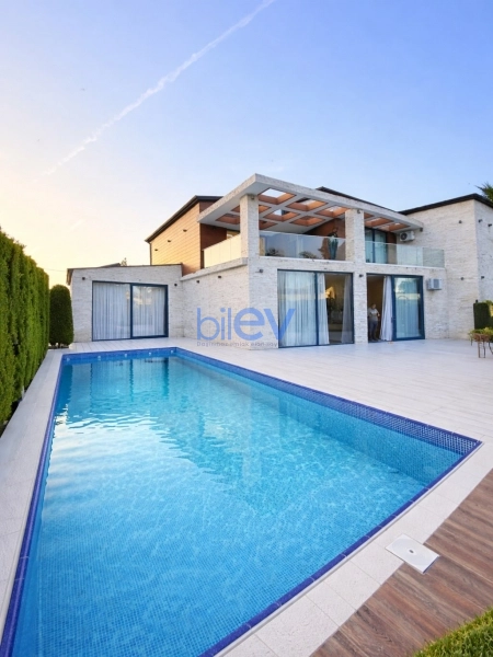 Günlük Kirayə 4 otaqlı Bağ evi  200m², Bakı