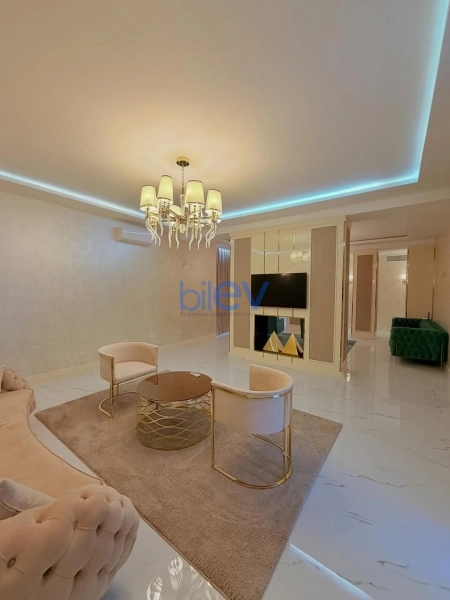 Günlük Kirayə 4 otaqlı Bağ evi  200m², Bakı
