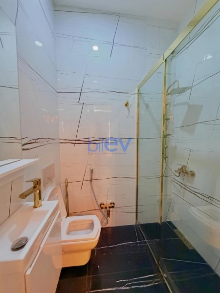 Günlük Kirayə 4 otaqlı Bağ evi  200m², Bakı