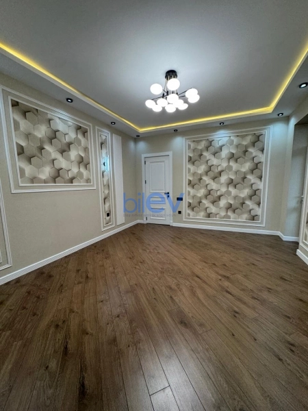 Satış 3 otaqlı Yeni Tikili bina evi  135m², Bakı