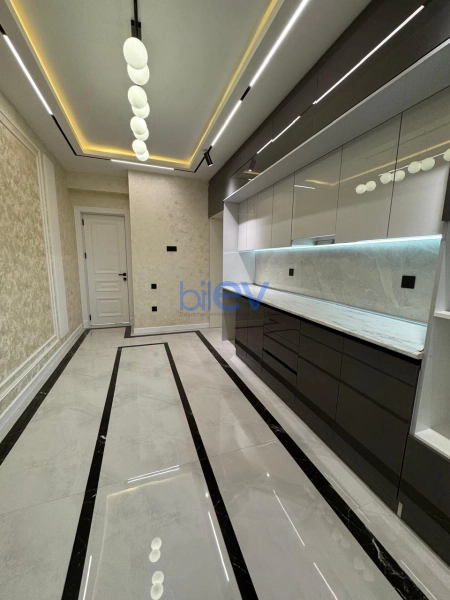 Satış 3 otaqlı Yeni Tikili bina evi  135m², Bakı
