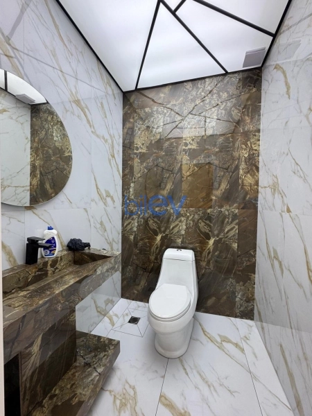 Satış 3 otaqlı Yeni Tikili bina evi  135m², Bakı