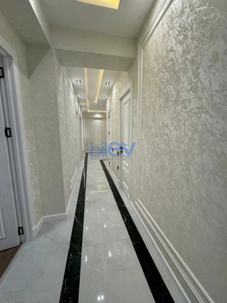 Satış 3 otaqlı Yeni Tikili bina evi  135m², Bakı
