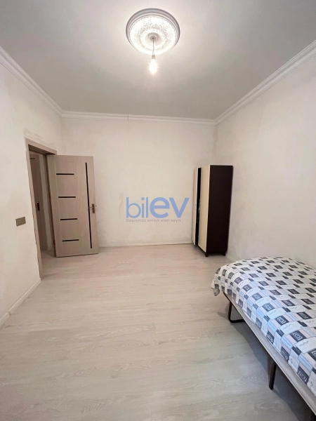 Satış 5 otaqlı Həyət evi  300m², Bakı