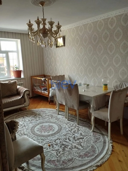 Satış 5 otaqlı Həyət evi  180m², Bakı