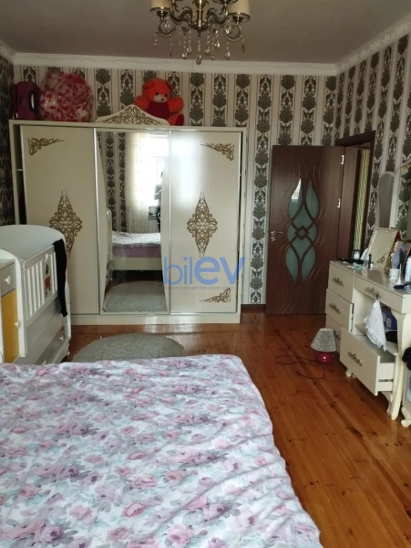 Satış 5 otaqlı Həyət evi  180m², Bakı