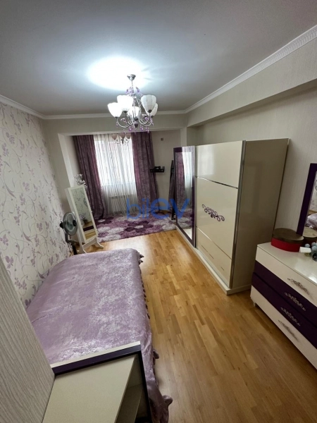 Satış 4 otaqlı Yeni Tikili bina evi  200m², Bakı