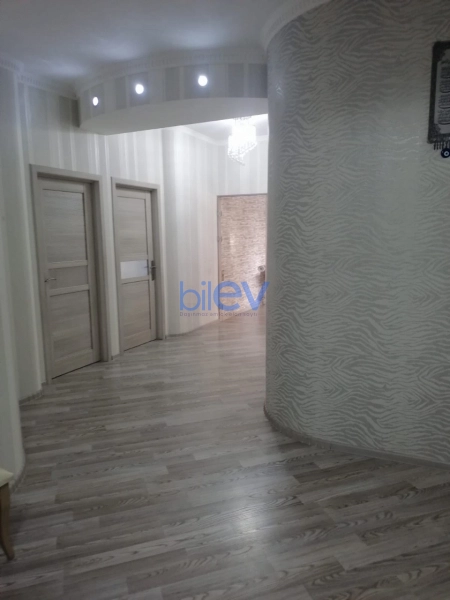 Satış 4 otaqlı Yeni Tikili bina evi  200m², Bakı