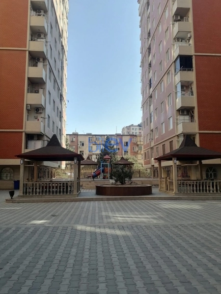 Satış 4 otaqlı Yeni Tikili bina evi  200m², Bakı
