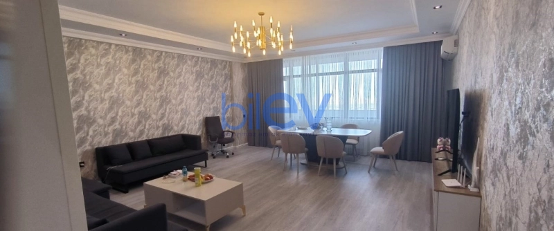 Satış 3 otaqlı Yeni Tikili bina evi  160m², Bakı
