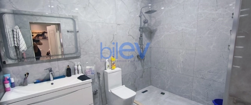 Satış 3 otaqlı Yeni Tikili bina evi  160m², Bakı