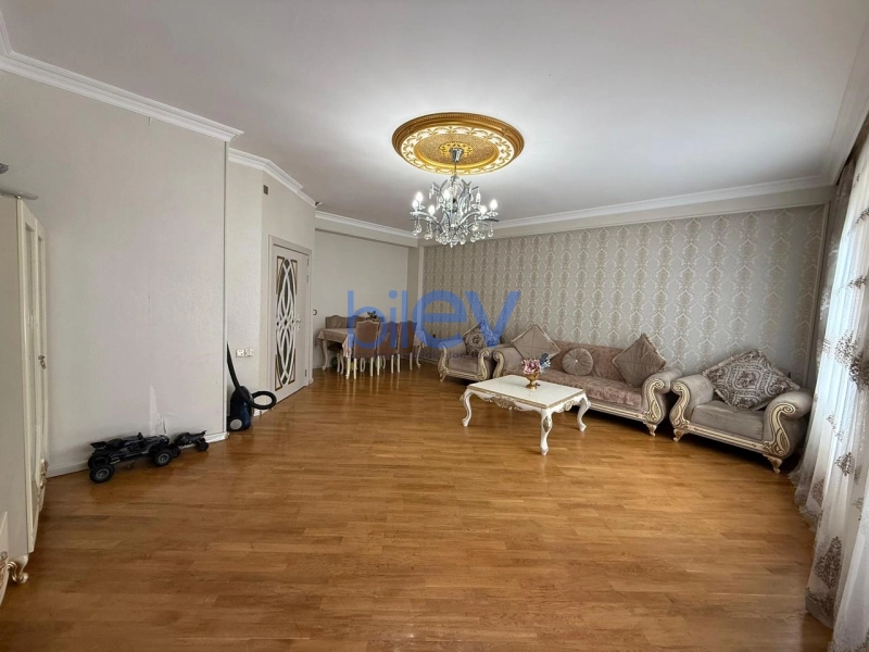 Satış 4 otaqlı Yeni Tikili bina evi  140m², Bakı