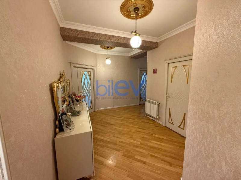Satış 4 otaqlı Yeni Tikili bina evi  140m², Bakı