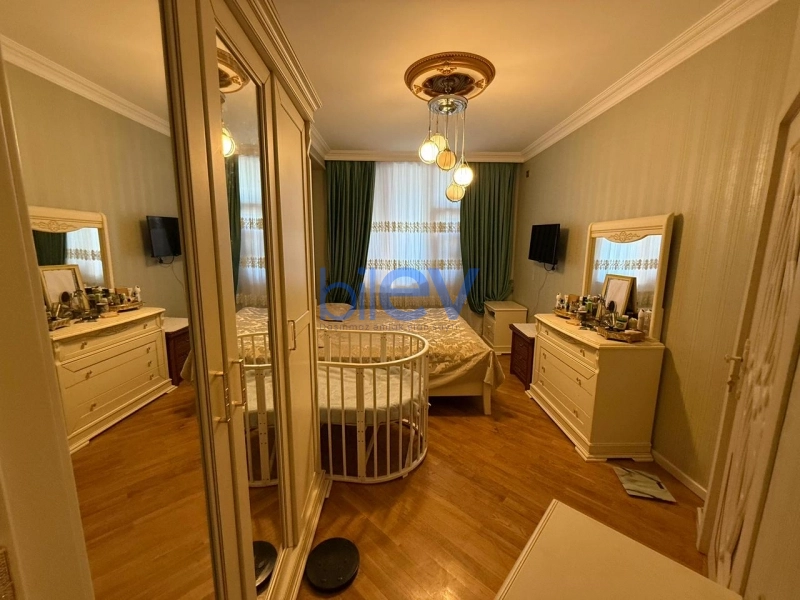 Satış 4 otaqlı Yeni Tikili bina evi  140m², Bakı