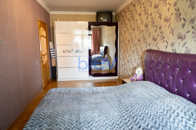 Satış 4 otaqlı Köhnə Tikili bina evi  100m², Bakı
