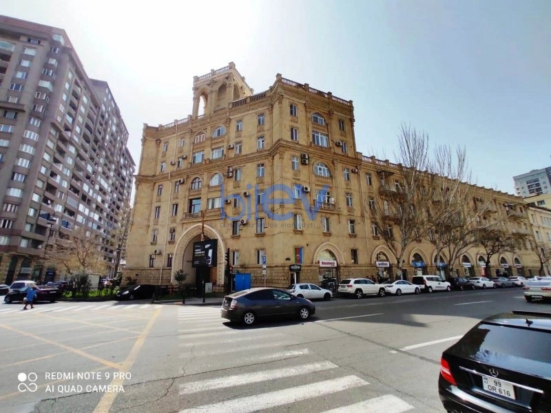 Aylıq Kirayə 2 otaqlı Köhnə Tikili bina evi  80m², Bakı