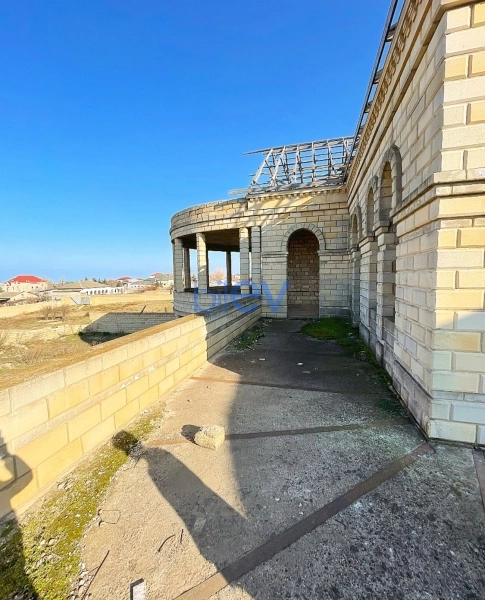 Satış 10 otaqlı Bağ evi  604m², Bakı