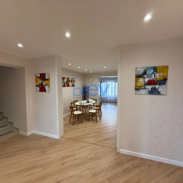 Satış 10 otaqlı Bağ evi  655m², Bakı