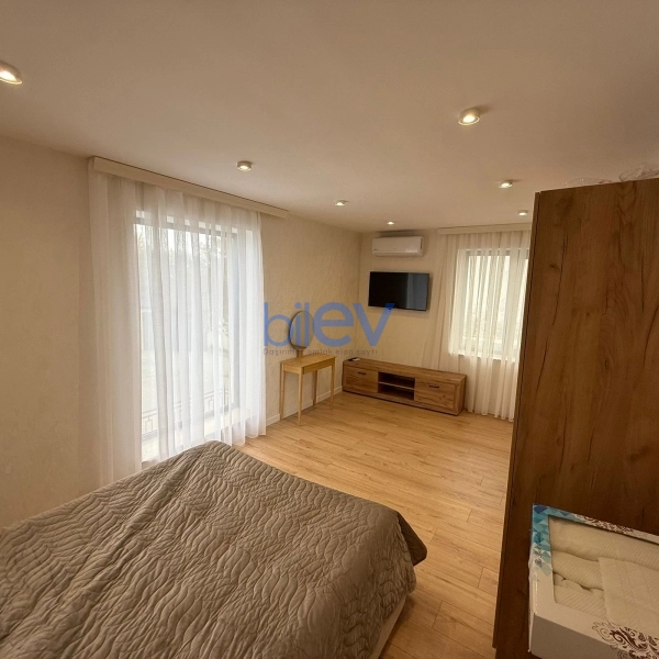 Satış 10 otaqlı Bağ evi  655m², Bakı