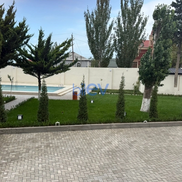 Satış 10 otaqlı Bağ evi  655m², Bakı