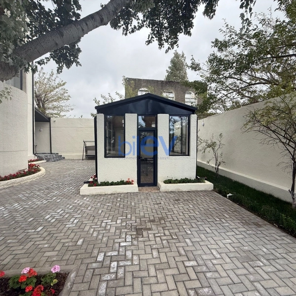 Satış 10 otaqlı Bağ evi  655m², Bakı