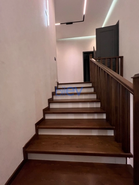 Satış 5 otaqlı Bağ evi  220m², Bakı