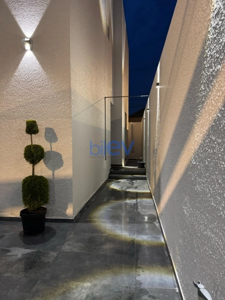 Satış 5 otaqlı Bağ evi  220m², Bakı