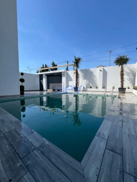Satış 5 otaqlı Bağ evi  220m², Bakı
