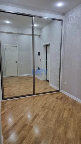 Aylıq Kirayə 1 otaqlı Yeni Tikili bina evi  60m², Bakı