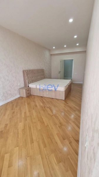 Aylıq Kirayə 1 otaqlı Yeni Tikili bina evi  60m², Bakı