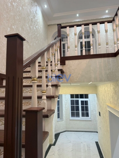 Satış 6 otaqlı Həyət evi  250m², Bakı