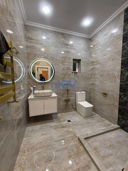 Satış 6 otaqlı Həyət evi  250m², Bakı