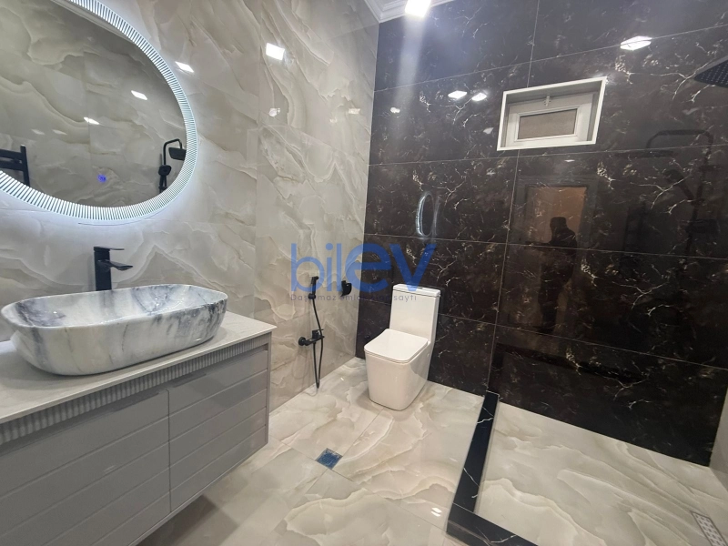 Satış 6 otaqlı Həyət evi  250m², Bakı