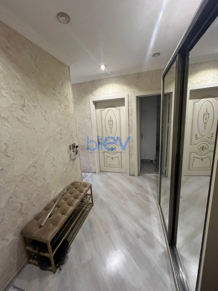 Satış 4 otaqlı Köhnə Tikili bina evi  100m², Bakı