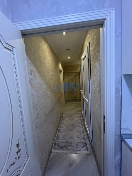 Satış 4 otaqlı Köhnə Tikili bina evi  100m², Bakı