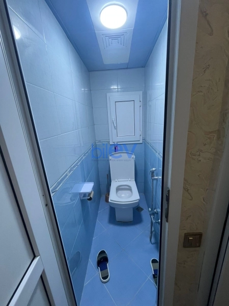 Satış 4 otaqlı Köhnə Tikili bina evi  100m², Bakı