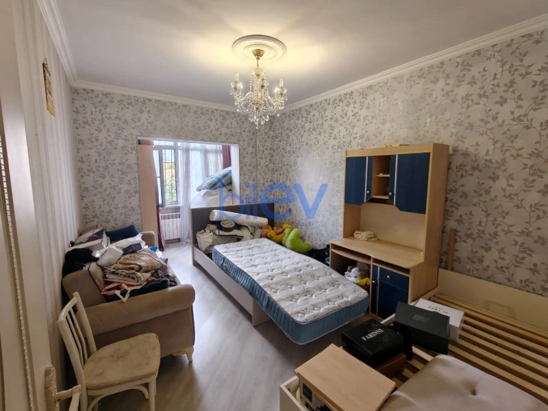 Satış 4 otaqlı Köhnə Tikili bina evi  100m², Bakı