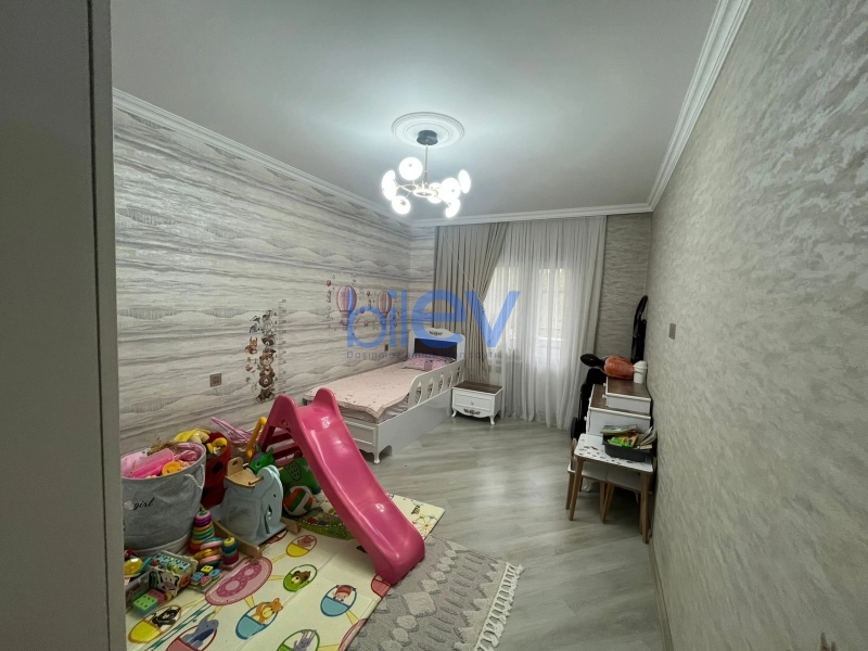 Satış 4 otaqlı Köhnə Tikili bina evi  100m², Bakı