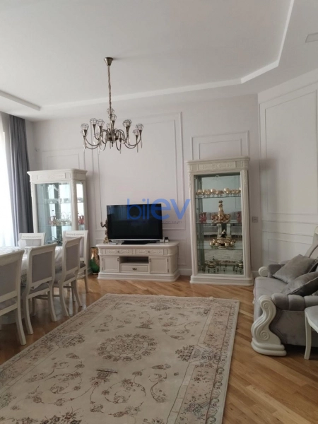 Satış 5 otaqlı Həyət evi  550m², Xırdalan