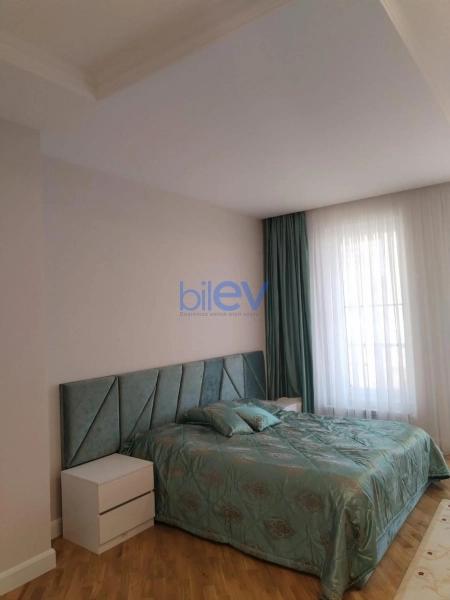 Satış 5 otaqlı Həyət evi  550m², Xırdalan