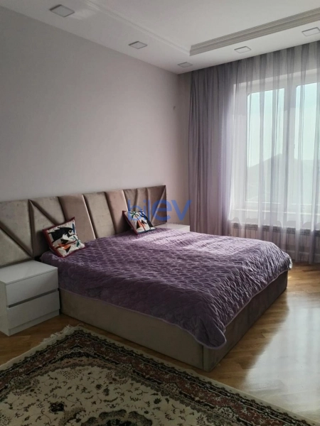 Satış 5 otaqlı Həyət evi  550m², Xırdalan