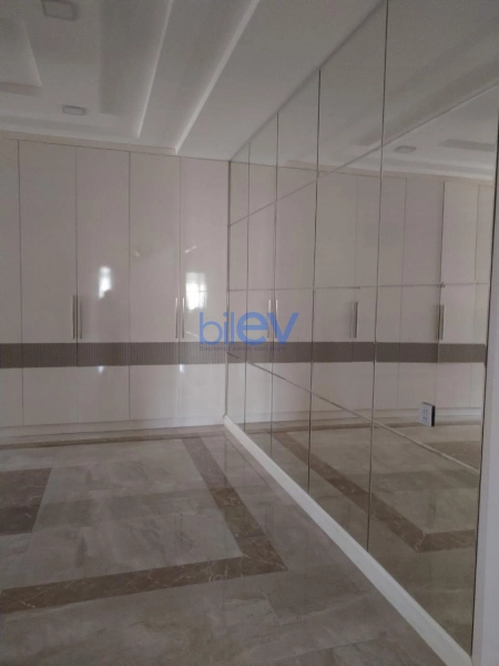 Satış 5 otaqlı Həyət evi  550m², Xırdalan